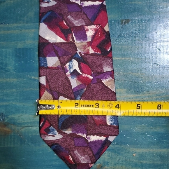 Purple, Red, White Tie New - Picture 3 of 5
